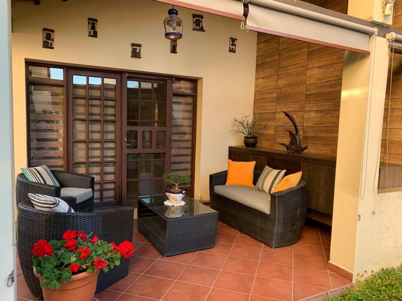 Apartamento Con Jardin Кочабамба Екстериор снимка